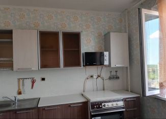 Сдам 1-ком. квартиру, 34 м2, Белгород, улица Есенина, 12