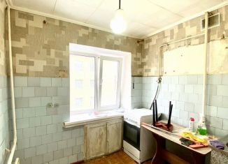 Продается трехкомнатная квартира, 54 м2, Салават, улица Гагарина, 6