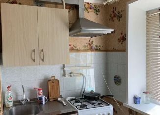 Продажа 2-ком. квартиры, 40 м2, Старый Оскол, Заводская улица, 2Б
