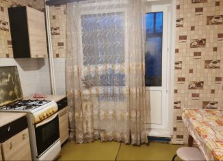 Продам 3-комнатную квартиру, 67 м2, Чебоксары, Университетская улица, 5