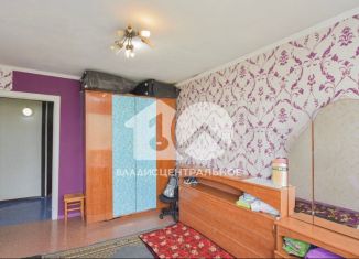 Продается трехкомнатная квартира, 62.8 м2, Новосибирск, Дзержинский район, улица Кошурникова, 37/1