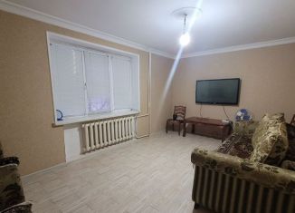 Сдам 3-ком. квартиру, 100 м2, Кабардино-Балкариия, Тырныаузский проезд, 12