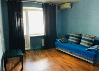 Аренда 1-комнатной квартиры, 35 м2, Волгоград, улица Репина, 1