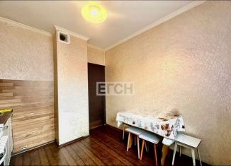 Продам 2-ком. квартиру, 53 м2, Москва, Загорьевский проезд, 7к1