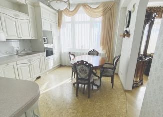 Сдается трехкомнатная квартира, 100 м2, Москва, Хорошёвское шоссе, 84к5, метро Полежаевская