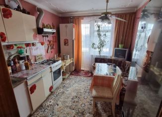 Продажа 3-комнатной квартиры, 75 м2, Владикавказ, улица Генерала Дзусова, 27, 10-й микрорайон