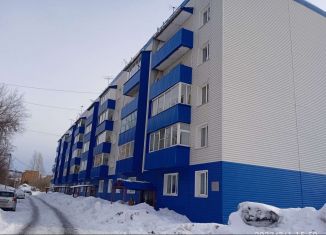 Продается двухкомнатная квартира, 52.2 м2, поселок городского типа Мундыбаш, улица Кабалевского, 1