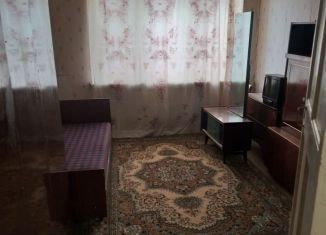 Продам трехкомнатную квартиру, 56 м2, Волгоград, улица 40 лет ВЛКСМ, 34