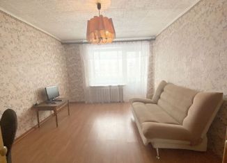 3-ком. квартира в аренду, 65 м2, Валдай, улица Радищева, 35