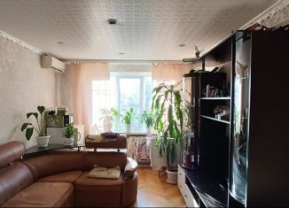 Продается 3-комнатная квартира, 65 м2, Белореченск, улица Шалимова