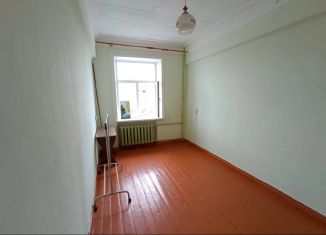 Продается комната, 14 м2, Ревда, улица Чайковского, 27