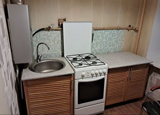 Аренда трехкомнатной квартиры, 54.4 м2, Петергоф, Озерковая улица, 55к2