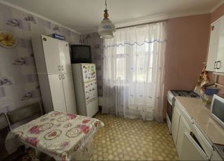 3-ком. квартира на продажу, 72 м2, посёлок городского типа Красногвардейское, улица 60 лет Октября