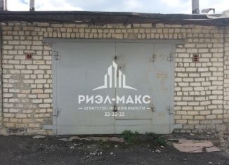 Продаю гараж, 30 м2, посёлок Путёвка, Центральная улица