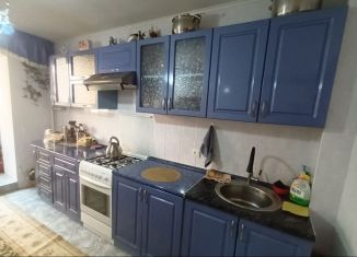 Продам трехкомнатную квартиру, 65 м2, Владикавказ, улица Генерала Дзусова, 22, 14-й микрорайон