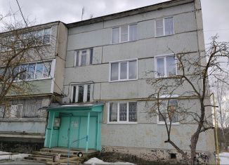 Продается 3-комнатная квартира, 59.6 м2, поселок Павловка, улица Кузнецова, 4