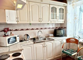 Сдача в аренду 2-комнатной квартиры, 60 м2, Тула, улица Макаренко, 19к3, Привокзальный территориальный округ