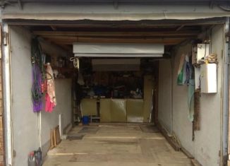 Продам гараж, 18 м2, Санкт-Петербург, метро Проспект Большевиков