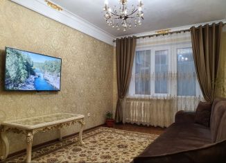 Сдаю в аренду двухкомнатную квартиру, 50 м2, Дагестан, Комсомольская улица, 7