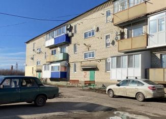 Продам 1-комнатную квартиру, 33 м2, Калининск, Заводская улица, 55/2