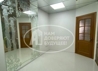 Продается 3-ком. квартира, 53 м2, Лысьва, улица Смышляева, 10