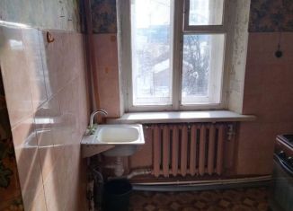 Продается двухкомнатная квартира, 42 м2, Комсомольск, Советская улица, 6