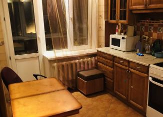 Сдаю трехкомнатную квартиру, 75 м2, Подольск, Советская улица, 10