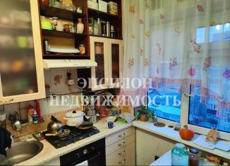 Продажа двухкомнатной квартиры, 45 м2, Курск, улица Димитрова, 73