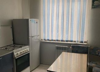 Сдаю 2-ком. квартиру, 51 м2, Ревда, улица Павла Зыкина