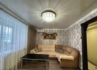 Продаю трехкомнатную квартиру, 61 м2, Воронеж, улица Урывского, 3