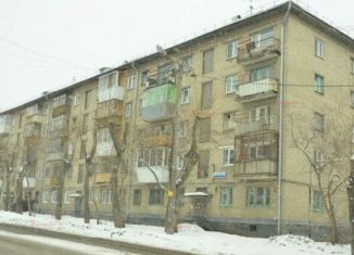 Продается 1-комнатная квартира, 30 м2, Екатеринбург, улица Черняховского, метро Ботаническая