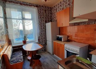 Сдаю трехкомнатную квартиру, 85 м2, Санкт-Петербург, Петровский переулок, 3, метро Чкаловская