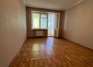 Продам трехкомнатную квартиру, 60.3 м2, Астраханская область, улица Тренёва, 31