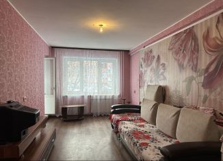 Продается трехкомнатная квартира, 60 м2, Красноярский край, улица Юшкова, 38А