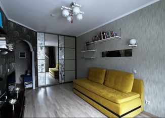 Продам 1-комнатную квартиру, 33 м2, Мурино, Петровский бульвар, 3к2
