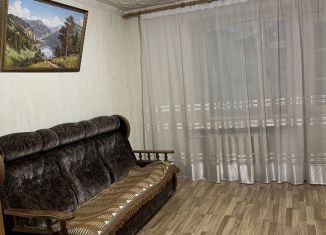 Сдам 3-комнатную квартиру, 70 м2, Черкесск, Красноармейская улица, 80
