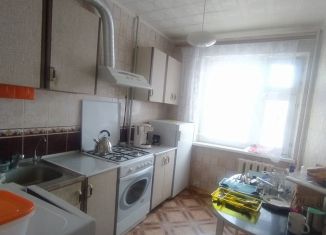 Продажа 3-комнатной квартиры, 66 м2, Нижнекамск, проспект Химиков, 94