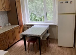 Сдается 1-ком. квартира, 40 м2, Железноводск, улица Чапаева, 24