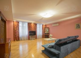 Продается 3-комнатная квартира, 161 м2, Москва, Столешников переулок, 9с1