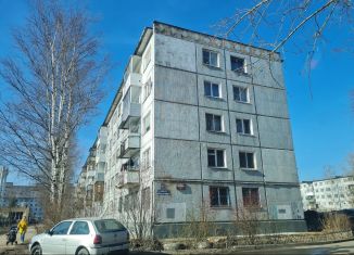 Продается 2-комнатная квартира, 45.8 м2, Великий Новгород, улица Зелинского, 17к2