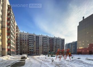 Продажа 3-комнатной квартиры, 61.6 м2, Челябинск, Гранитная улица, 21