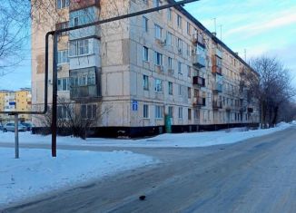 Продам 3-комнатную квартиру, 51.6 м2, Оренбургская область, улица Симонова