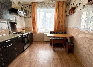 Трехкомнатная квартира на продажу, 63.2 м2, Омская область, проспект Комарова, 31