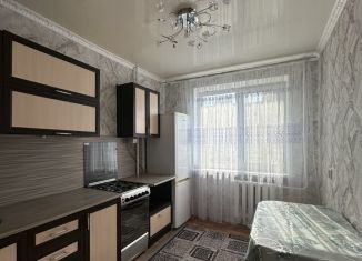 Сдам 1-комнатную квартиру, 35 м2, Нижнекамск, проспект Химиков, 94