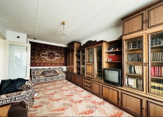 Продаю трехкомнатную квартиру, 58.7 м2, Ленинск-Кузнецкий, улица Левитана, 34