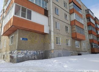 Продается двухкомнатная квартира, 52.5 м2, Свердловская область, улица Энгельса, 54А