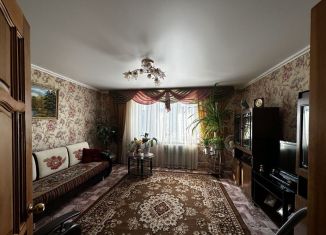 Продается трехкомнатная квартира, 65 м2, Татарстан, улица Мурадьяна, 34