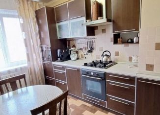 Продается трехкомнатная квартира, 62 м2, Новороссийск, улица Энгельса, 78