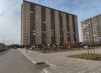 Продается двухкомнатная квартира, 55.6 м2, Краснодарский край, улица Лётчика Позднякова, 2к14
