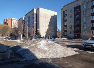 Продается трехкомнатная квартира, 72 м2, Ленинградская область, улица Гоголя, 42